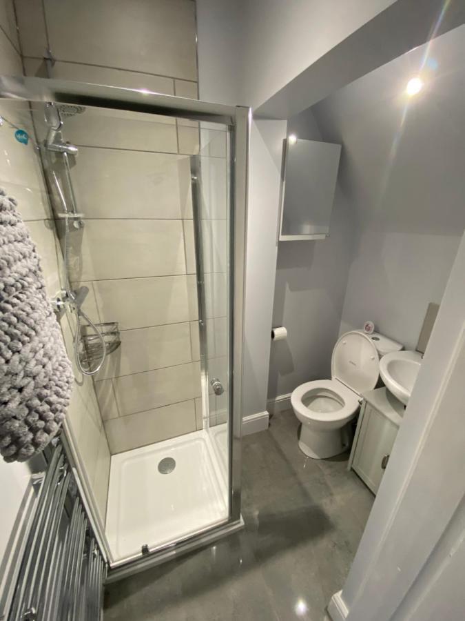 Private & Modern En-Suite Rooms Town Centre Self Check-In Barnsley Exterior foto