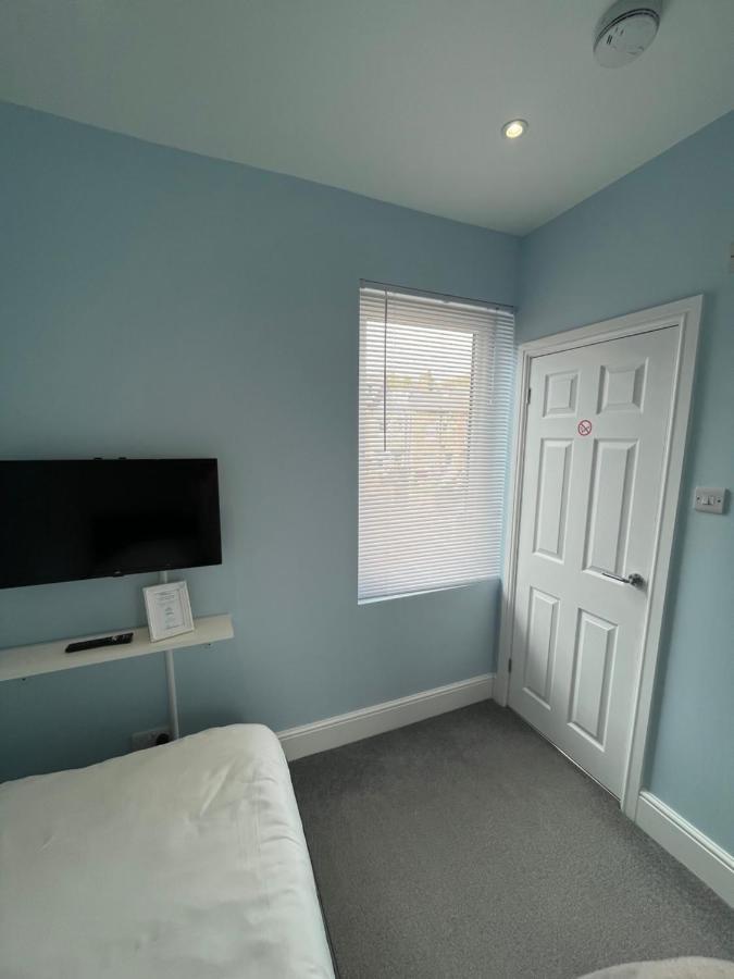 Private & Modern En-Suite Rooms Town Centre Self Check-In Barnsley Exterior foto