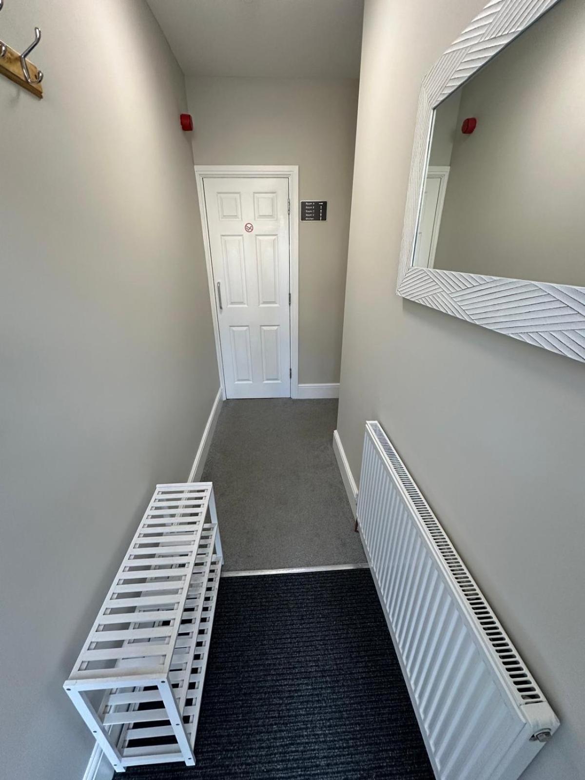 Private & Modern En-Suite Rooms Town Centre Self Check-In Barnsley Exterior foto